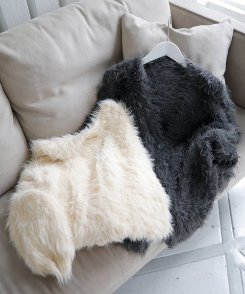 LIAN（リアン）の「フェザーVネックカーディガン（カーディガン/ボレロ・レディース・チャコールグレー/アイボリー・FREE）」の18枚目の写真