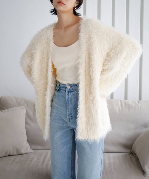 LIAN（リアン）の「フェザーVネックカーディガン（カーディガン/ボレロ・レディース・チャコールグレー/アイボリー・FREE）」の19枚目の写真