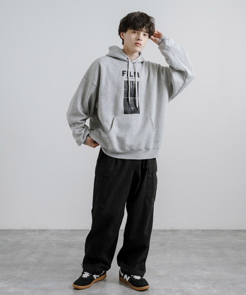 boohoo MAN★オーバーサイズ 長袖 パーカー★シンプソンズ★白 boohoo MAN☆オーバーサイズ 長袖 パーカー☆シンプソンズ☆白