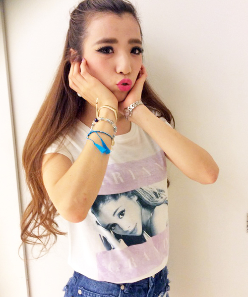 VENCEEXCHANGE（ヴァンスエクスチェンジ）の「アリアナ・グランデピンクラインTシャツ（Tシャツ/カットソー・レディース・ホワイト・MEDIUM）」の6枚目の写真