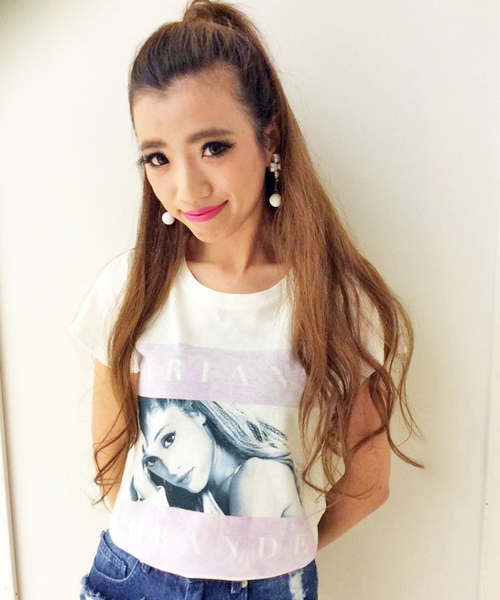 VENCEEXCHANGE（ヴァンスエクスチェンジ）の「アリアナ・グランデピンクラインTシャツ（Tシャツ/カットソー・レディース・ホワイト・MEDIUM）」の8枚目の写真