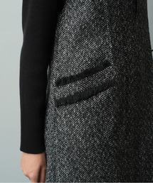 JUSGLITTY（ジャスグリッティー）の「ビジューネックツィード