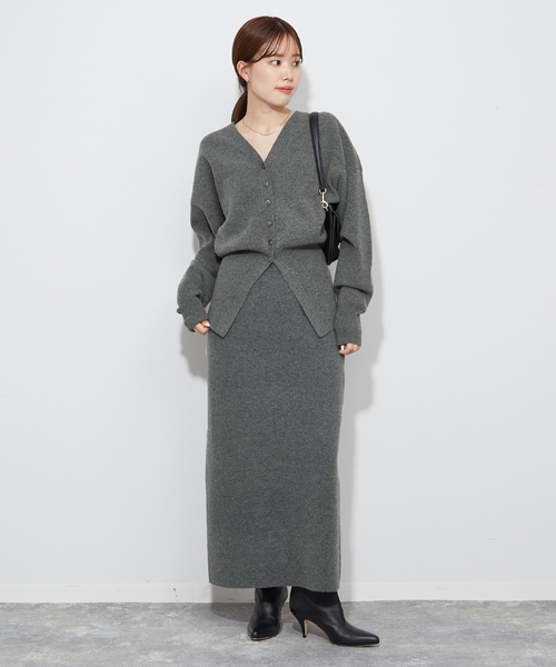 【美品】plage ミラノリブVネックカーディガン セール】ミラノリブVネックカーディガン（カーディガン/ボレロ