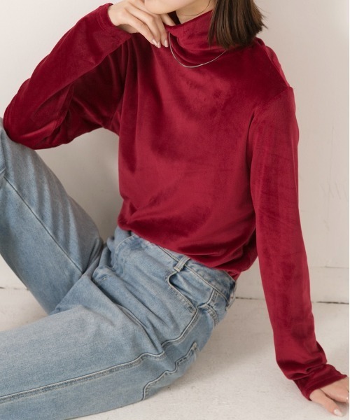 ad thie(アドティエ)の「ベロア素材 ハイネックプルオーバー(Tシャツ/カットソー・レディース・ブラック/オフホワイト/グレー/キャメル/ボルドー/ピンク/ダークグリーン・FREE)」の7枚目の写真