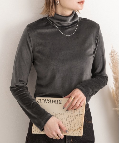 ad thie(アドティエ)の「ベロア素材 ハイネックプルオーバー(Tシャツ/カットソー・レディース・ブラック/オフホワイト/グレー/キャメル/ボルドー/ピンク/ダークグリーン・FREE)」の17枚目の写真