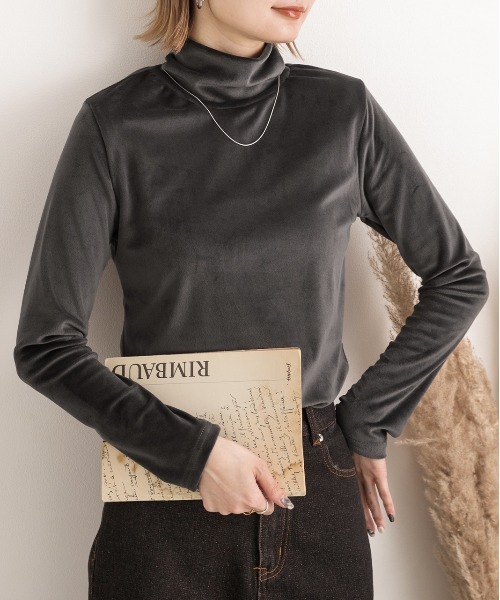ad thie(アドティエ)の「ベロア素材 ハイネックプルオーバー(Tシャツ/カットソー・レディース・ブラック/オフホワイト/グレー/キャメル/ボルドー/ピンク/ダークグリーン・FREE)」の19枚目の写真