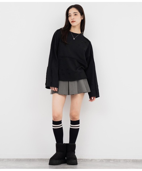 ANAP（アナップ）の「アウトシームダメージ裏毛スウェットトレーナー（スウェット・レディース・ブラック/オフホワイト・FREE）」の14枚目の写真