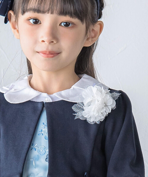 BeBe（ベベ）の「【日本製】パール付きコサージュ（ブローチ/コサージュ・キッズ・ホワイト/パープル・FREE）」の4枚目の写真