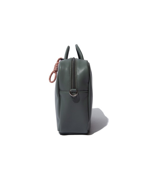 F/CE. （エフシーイー）の「F/CE. TECH LEATHER MINI SQUARE SHOULDER / エフシーイー テック レザー ミニ スクエア ショルダー（ショルダーバッグ・メンズ・ブラック/マスタード/オリーブ・FREE）」の8枚目の写真