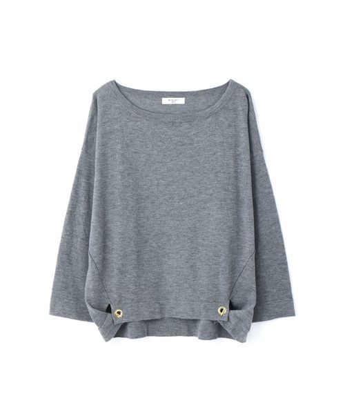 NATURAL BEAUTY BASIC(ナチュラルビューティーベーシック)の「【JJ 12月号掲載】ハトメ釦ニット(ニット/セーター・レディース・ネイビー/グレー/ホワイト系その他/レッド/グレー系その他/ダークベージュ・MEDIUM)」の3枚目の写真