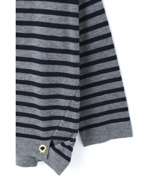 NATURAL BEAUTY BASIC(ナチュラルビューティーベーシック)の「【JJ 12月号掲載】ハトメ釦ニット(ニット/セーター・レディース・ネイビー/グレー/ホワイト系その他/レッド/グレー系その他/ダークベージュ・MEDIUM)」の8枚目の写真