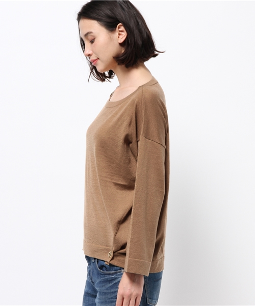 NATURAL BEAUTY BASIC(ナチュラルビューティーベーシック)の「【JJ 12月号掲載】ハトメ釦ニット(ニット/セーター・レディース・ネイビー/グレー/ホワイト系その他/レッド/グレー系その他/ダークベージュ・MEDIUM)」の15枚目の写真