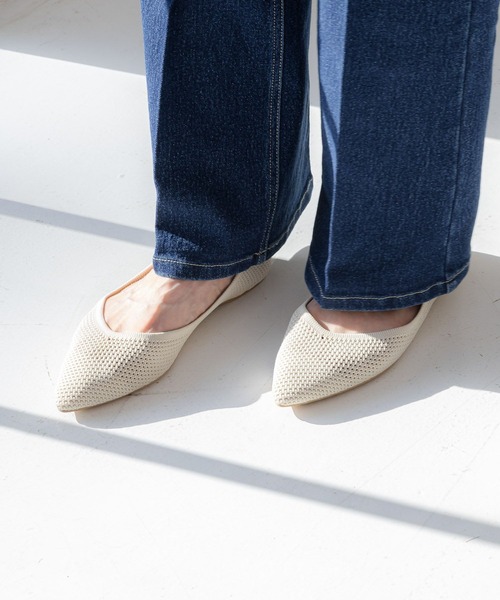 LAKOLE(ラコレ)の「ニットフラットシューズ / 996420(パンプス・レディース・ブラック/レッド/アイボリー・MEDIUM/LARGE/SMALL)」の2枚目の写真