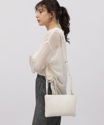 LAKOLE | ランダムプリーツパデットショルダーバッグ / 100206(ショルダーバッグ)