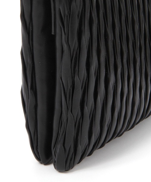 LAKOLE（ラコレ）の「ランダムプリーツパデットショルダーバッグ / 100206（ショルダーバッグ・レディース・ブラック/オフホワイト/その他1/ライトグリーン・FREE）」の12枚目の写真