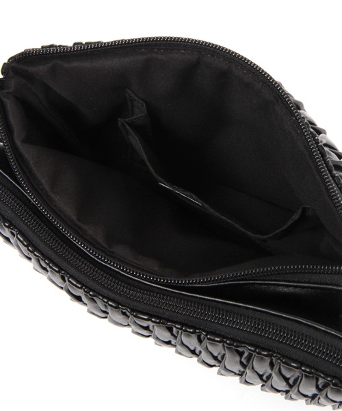 LAKOLE（ラコレ）の「ランダムプリーツパデットショルダーバッグ / 100206（ショルダーバッグ・レディース・ブラック/オフホワイト/その他1/ライトグリーン・FREE）」の15枚目の写真