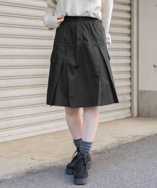 3.3 Field Trip （3.3フィールドトリップ）の「3.3 Field Trip／ポケットナイロンスカート 2103557（スカート・レディース・グレー/ネイビー・FREE）」の4枚目の写真