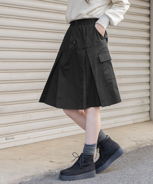 3.3 Field Trip （3.3フィールドトリップ）の「3.3 Field Trip／ポケットナイロンスカート 2103557（スカート・レディース・グレー/ネイビー・FREE）」の5枚目の写真