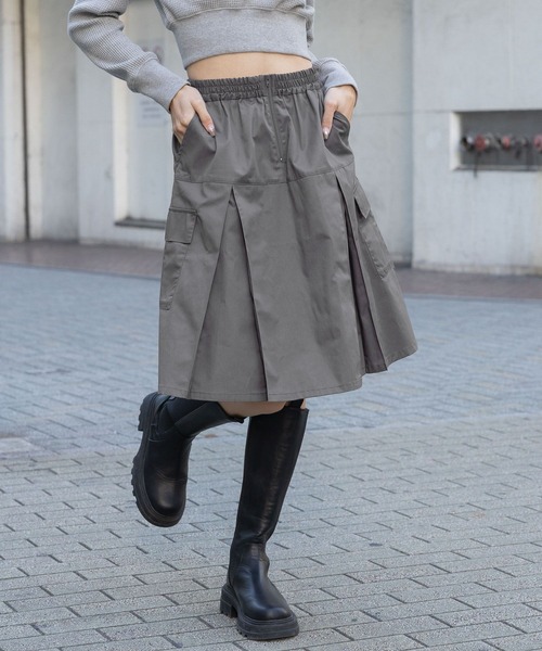 3.3 Field Trip （3.3フィールドトリップ）の「3.3 Field Trip／ポケットナイロンスカート 2103557（スカート・レディース・グレー/ネイビー・FREE）」の9枚目の写真