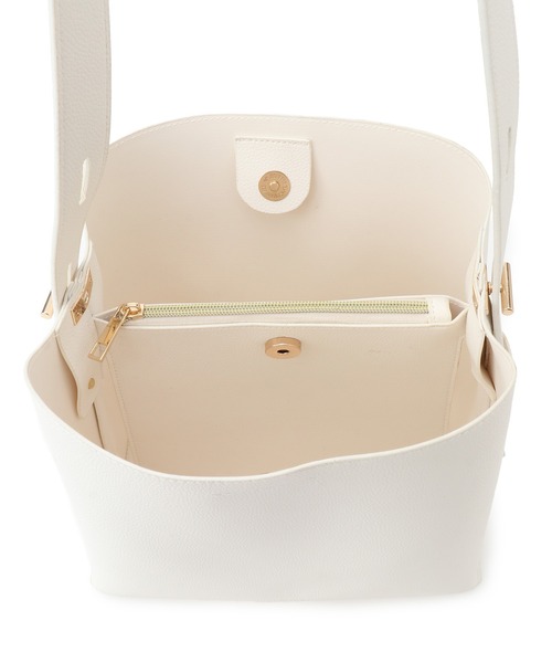 ROPE' PICNIC（ロペピクニック）の「マンテルメタルスクエアワンショルダーバッグ（ショルダーバッグ・レディース・ブラック/グレー/オフホワイト/ベージュ系その他・FREE）」の18枚目の写真