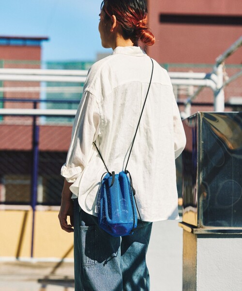 WEEKEND(ER)（ウィークエンダー）の「WEEKEND(ER) × FREAK'S STORE/ウィークエンダー × フリークスストア 別注 メッシュミニショルダーバッグ（ショルダーバッグ・レディース・グリーン/イエロー/オレンジ/グレー/ブルー・ONE SIZE）」の8枚目の写真