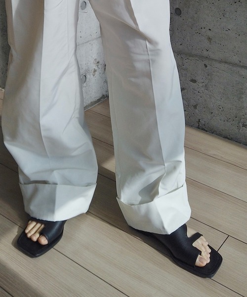 y/m by RIKA（イムバイリカ）の「スリーポイントサンダル（サンダル・レディース・ブラック・MEDIUM/LARGE/SMALL）」の4枚目の写真