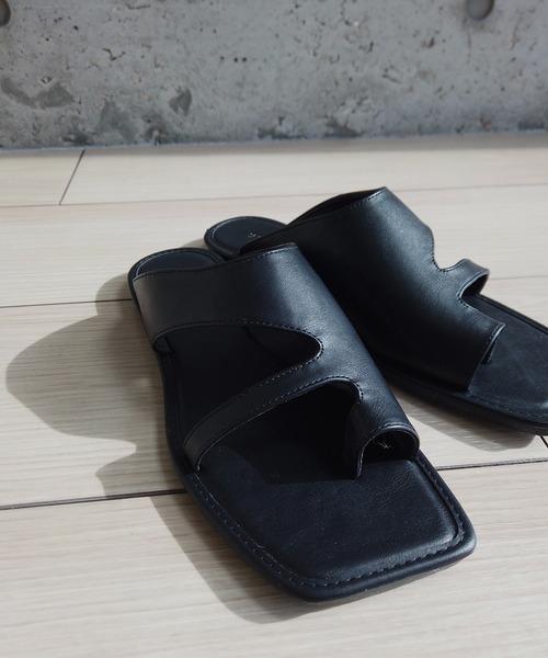 y/m by RIKA（イムバイリカ）の「スリーポイントサンダル（サンダル・レディース・ブラック・MEDIUM/LARGE/SMALL）」の8枚目の写真