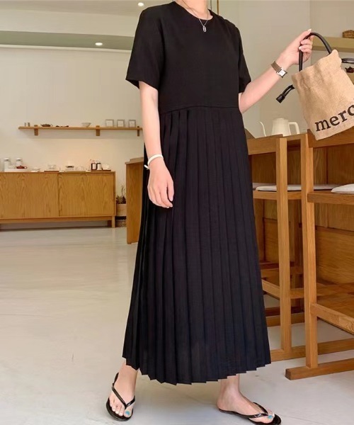 【セール】プリーツ切り替え半袖ワンピース（ワンピース）｜deux amour（ドゥーザムール）