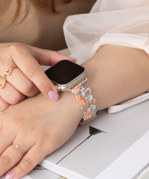 emonique(エモニーク)の「レジン製 Apple Watch Band スマートウォッチバンド【38/40/41/42/44/45/49mm対応】(デジタル腕時計・レディース・オレンジ/パープル/ホワイト/グリーン/ピンク/ブルー・38/42)」の6枚目の写真