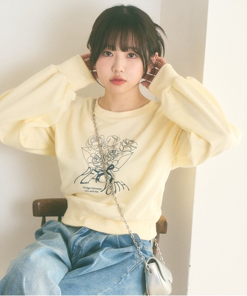 Ada.(エイダ)の「<Peachyyouth × Ada.>ブーケプリント カジュアル スウェット(スウェット・レディース・アイボリー/ネイビー/オートミール・M/L)」の2枚目の写真