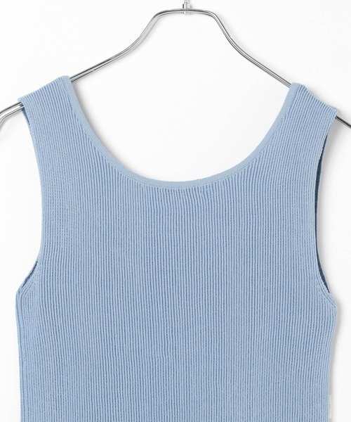 BAYFLOW（ベイフロー）の「[デコルテが綺麗にみえる]スクエアニットタンク（タンクトップ・レディース・アイボリー/ブルー/ブラック・FREE）」の21枚目の写真