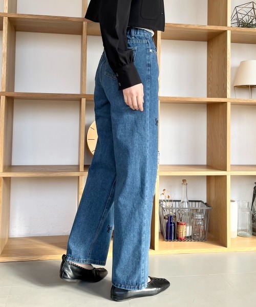 Rejoule（リジュール）の「リボン刺しゅう ハイウエストストレート