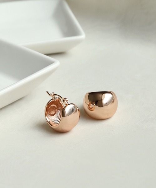 colleca la（コレカラ）の「[stainless]ステンレス・ワイドフープピアス〈金属アレルギー対応〉（ピアス（両耳用）・レディース・ゴールド/シルバー/ピンクゴールド・FREE）」の3枚目の写真
