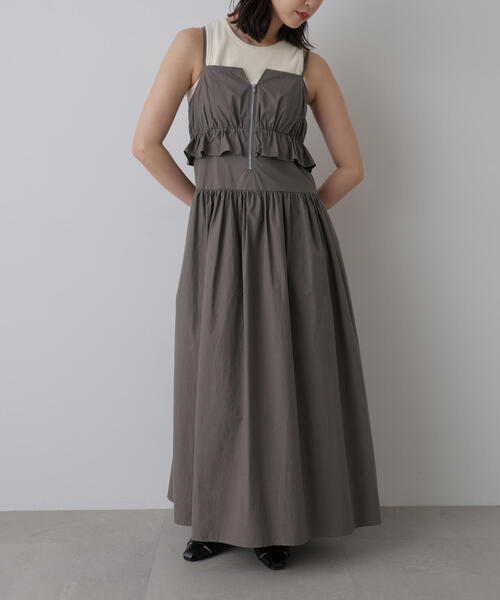 FREE'S MART（フリーズマート）の「ペプラムキャミティアードワンピース（ワンピース・レディース・グレー/ブルー/ホワイト・SMALL/MEDIUM）」の3枚目の写真