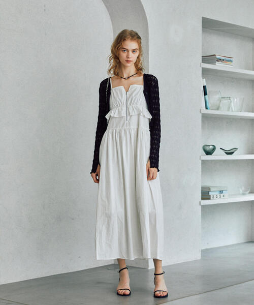 FREE'S MART（フリーズマート）の「ペプラムキャミティアードワンピース（ワンピース・レディース・グレー/ブルー/ホワイト・SMALL/MEDIUM）」の2枚目の写真