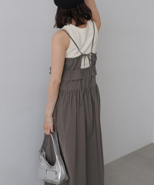 FREE'S MART（フリーズマート）の「ペプラムキャミティアードワンピース（ワンピース・レディース・グレー/ブルー/ホワイト・SMALL/MEDIUM）」の15枚目の写真