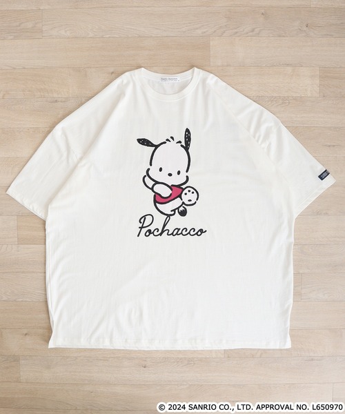 TWICE サンリオコラボ Tシャツ Lサイズです - メルカリ