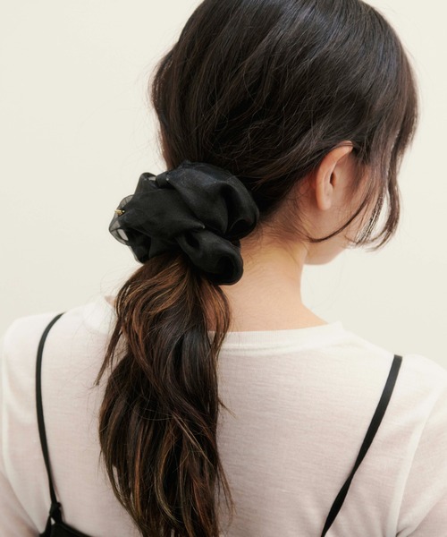 kiehtova（キエトヴァ）の「【kiehtova】organic shushu gray / black　オーガニック シュシュ（シュシュ・レディース・グレー/ブラック・FREE）」の3枚目の写真