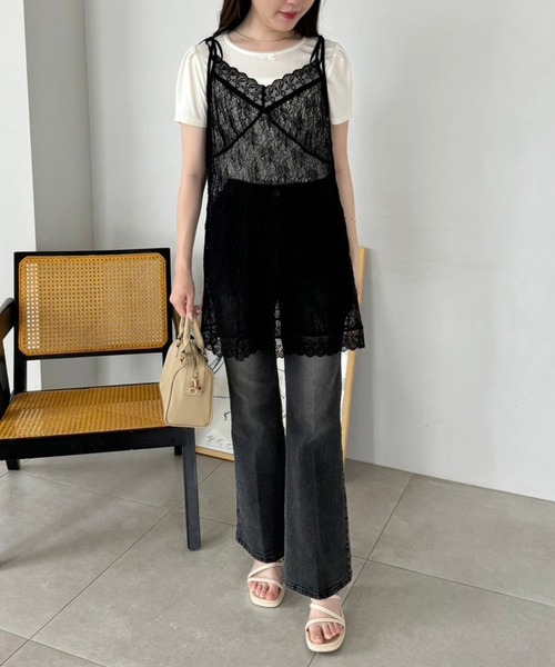 one after another NICE CLAUP（ワンアフターアナザーナイスクラップ）の「フレアデニムパンツ（デニムパンツ・レディース・ライトブルー/ブルー/グレー/ブルー系その他・MEDIUM/SMALL）」の6枚目の写真