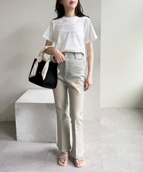 one after another NICE CLAUP（ワンアフターアナザーナイスクラップ）の「フレアデニムパンツ（デニムパンツ・レディース・ライトブルー/ブルー/グレー/ブルー系その他・MEDIUM/SMALL）」の12枚目の写真