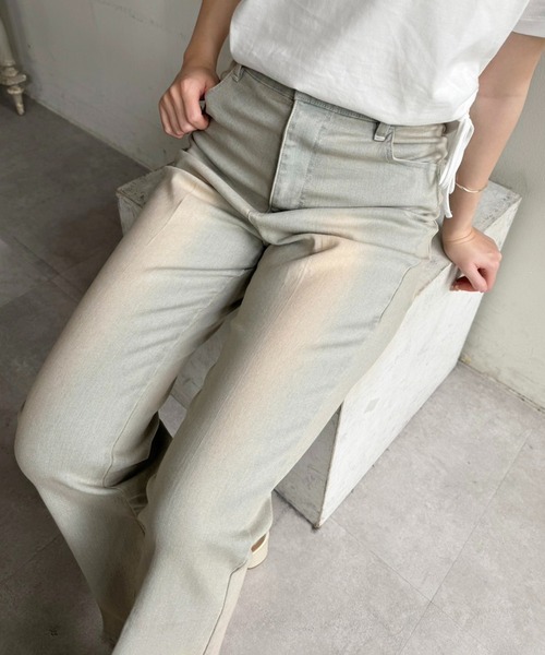 one after another NICE CLAUP（ワンアフターアナザーナイスクラップ）の「フレアデニムパンツ（デニムパンツ・レディース・ライトブルー/ブルー/グレー/ブルー系その他・MEDIUM/SMALL）」の16枚目の写真