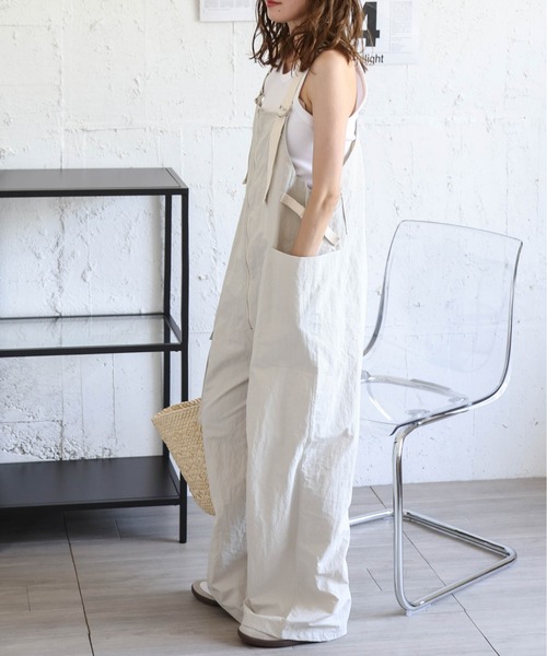 La-gemme(ラジェム)の「フロントジップワークサロペット(サロペット/オーバーオール・レディース・ブラック/オリーブ/グレー・フリー)」の17枚目の写真