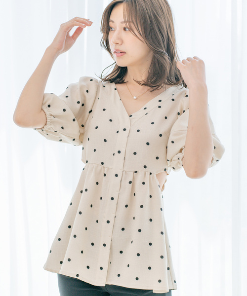 Jayro(ジャイロ)の「ドットプリントV衿ブラウス(シャツ/ブラウス・レディース・ベージュ/ブラック・M)」の22枚目の写真