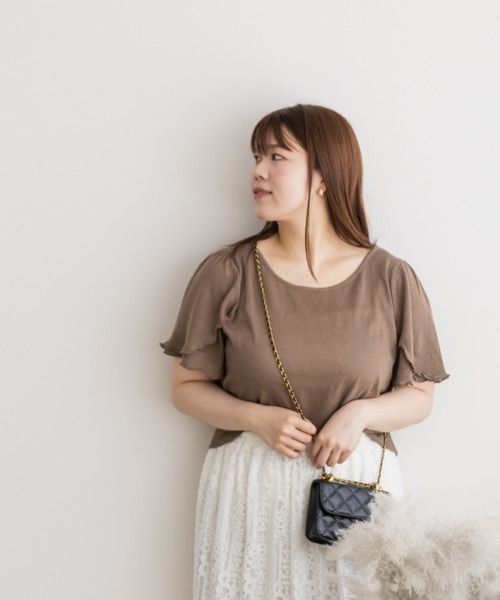 CLETTE(クレット)の「スカラップ調メローサマーニット(ニット/セーター・レディース・ブラック/モカ/オフホワイト・4L/3L/LL)」の21枚目の写真