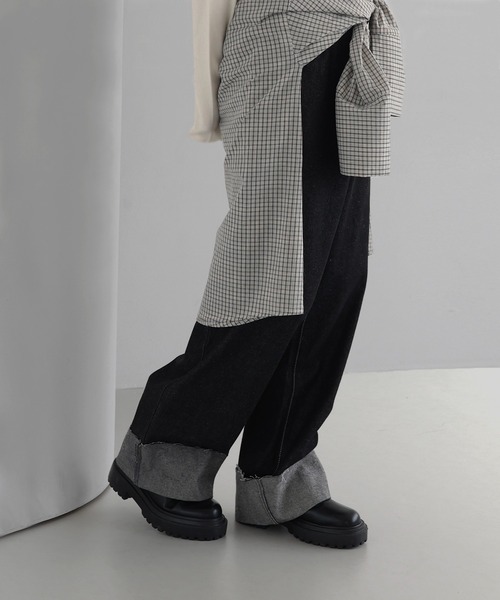 hellam（へラム）の「ロールアップデニムパンツ（デニムパンツ・レディース・ブラック/インディゴブルー・SMALL/MEDIUM）」の10枚目の写真