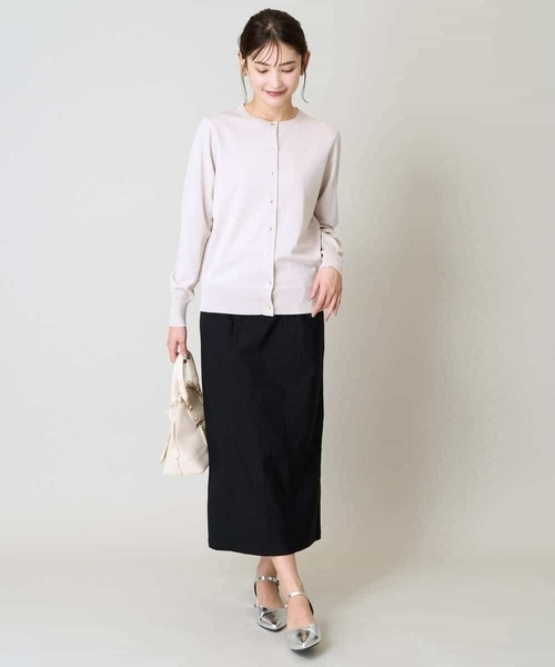 a.v.v（アーヴェヴェ）の「【洗える/イージーケア】ハイパーストレッチナロースカート（スカート・レディース・ブラック/グレイッシュベージュ・38/36/40/34/42）」の7枚目の写真