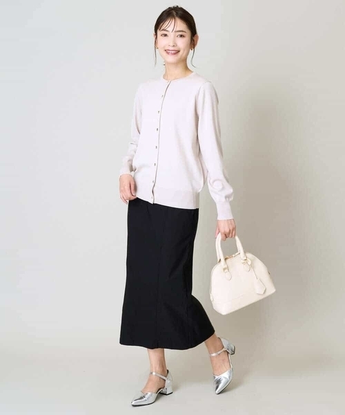 a.v.v（アーヴェヴェ）の「【洗える/イージーケア】ハイパーストレッチナロースカート（スカート・レディース・ブラック/グレイッシュベージュ・38/36/40/34/42）」の8枚目の写真