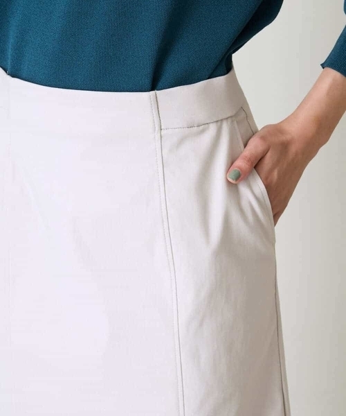 a.v.v（アーヴェヴェ）の「【洗える/イージーケア】ハイパーストレッチナロースカート（スカート・レディース・ブラック/グレイッシュベージュ・38/36/40/34/42）」の16枚目の写真