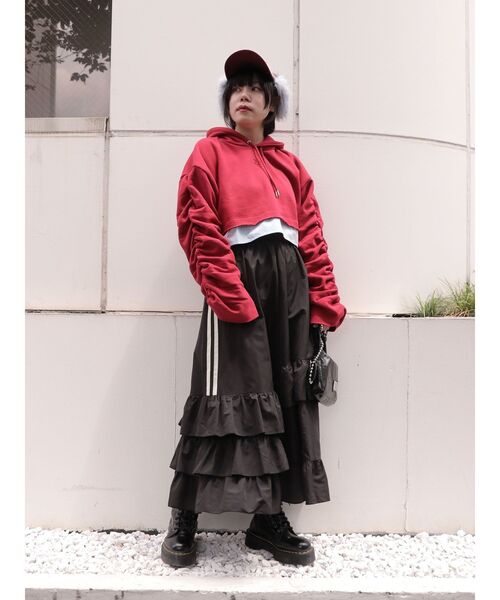 jouetie(ジュエティ)の「レイヤードショートフーディ(パーカー・レディース・グレー/レッド・MEDIUM)」の7枚目の写真