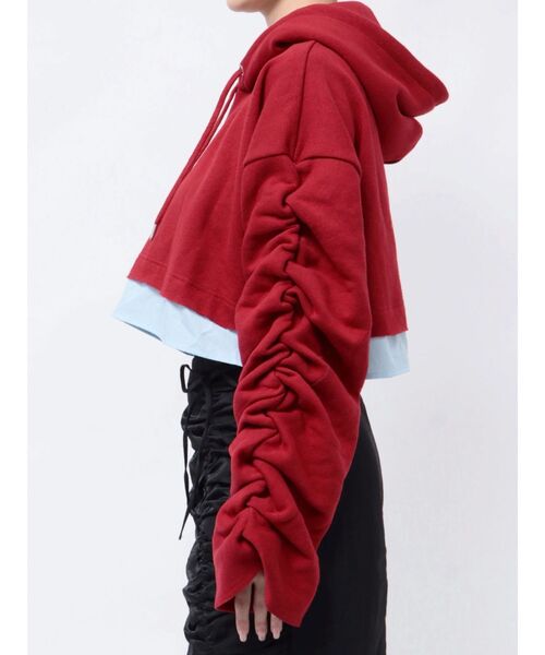 jouetie(ジュエティ)の「レイヤードショートフーディ(パーカー・レディース・グレー/レッド・MEDIUM)」の9枚目の写真